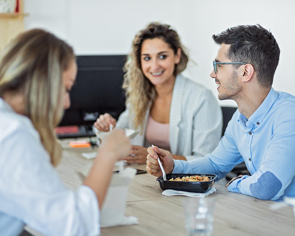 kantyna_pracownicza_myfoodie_08 Dzięki oferowaniu takiego benefitu, pracownicy są zadowoleni, co przekłada się na lepsze wyniki w pracy.